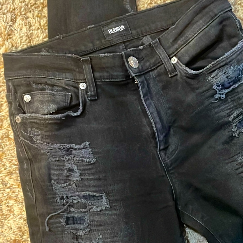 These jeans are very cool! FIRE!!🔥
